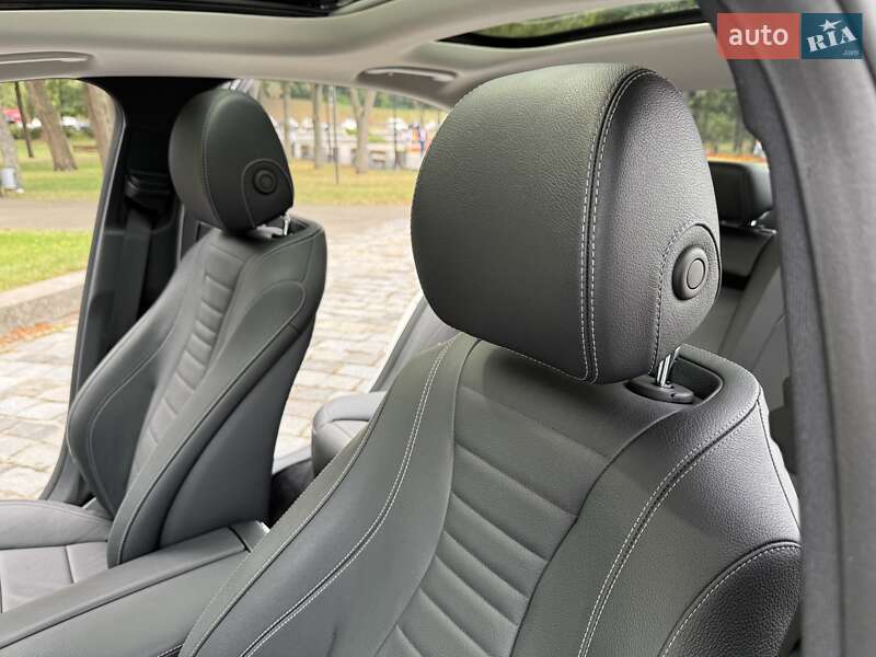 Седан Mercedes-Benz E-Class 2016 в Киеве