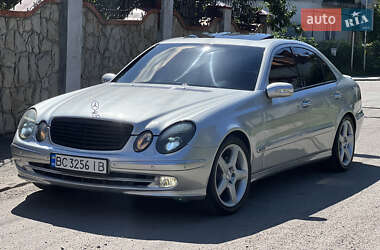 Седан Mercedes-Benz E-Class 2002 в Львове
