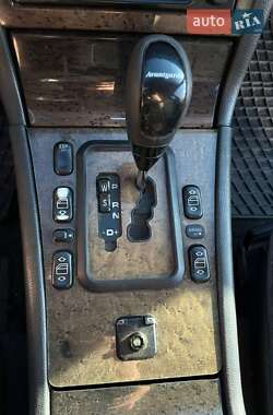 Универсал Mercedes-Benz E-Class 2000 в 
