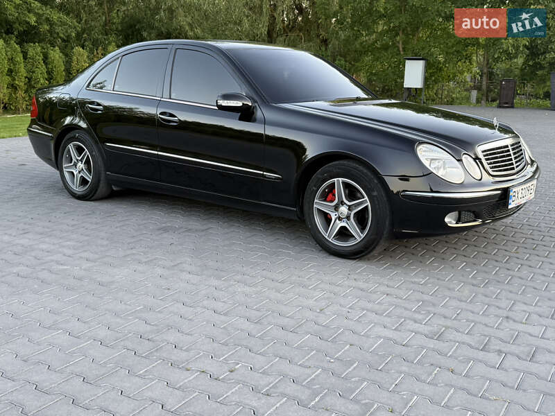 Mercedes-Benz E-Class 2005
