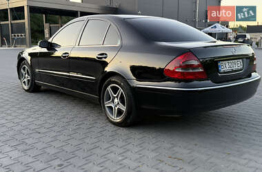 Седан Mercedes-Benz E-Class 2005 в 
