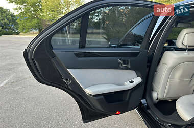 Седан Mercedes-Benz E-Class 2009 в 
