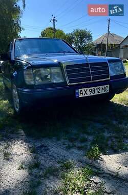 Седан Mercedes-Benz E-Class 1987 в Чугуєві