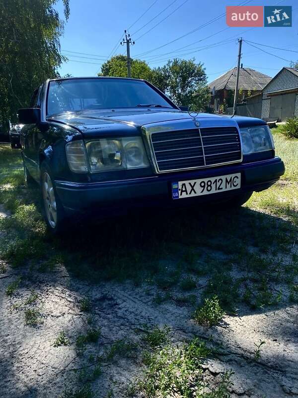Mercedes-Benz E-Class 1987