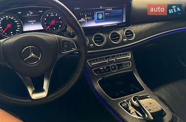 Седан Mercedes-Benz E-Class 2017 в 