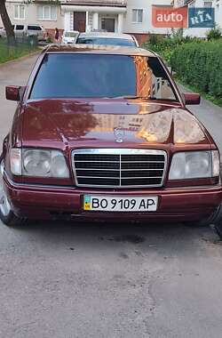 Седан Mercedes-Benz E-Class 1989 в Тернополе
