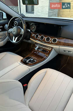 Седан Mercedes-Benz E-Class 2019 в 