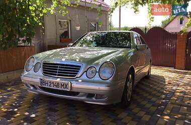 Седан Mercedes-Benz E-Class 2001 в Белгороде-Днестровском