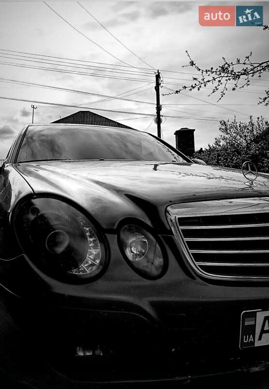 Седан Mercedes-Benz E-Class 2006 в Виноградові