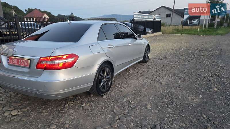 Седан Mercedes-Benz E-Class 2010 в Тячеві