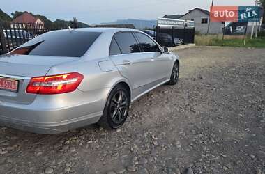 Седан Mercedes-Benz E-Class 2010 в 