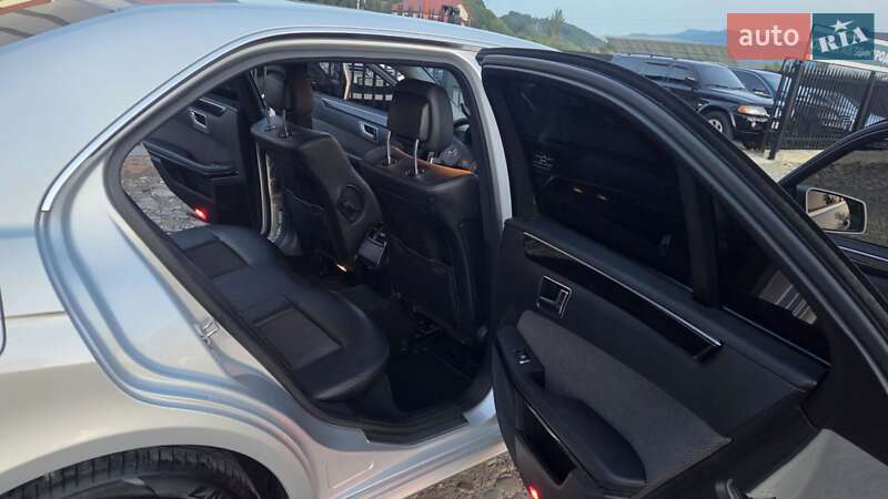 Седан Mercedes-Benz E-Class 2010 в Тячеві
