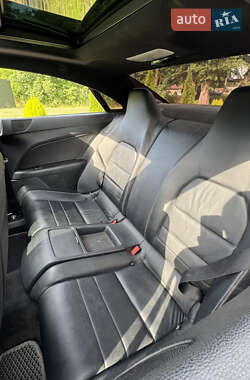 Купе Mercedes-Benz E-Class 2009 в 
