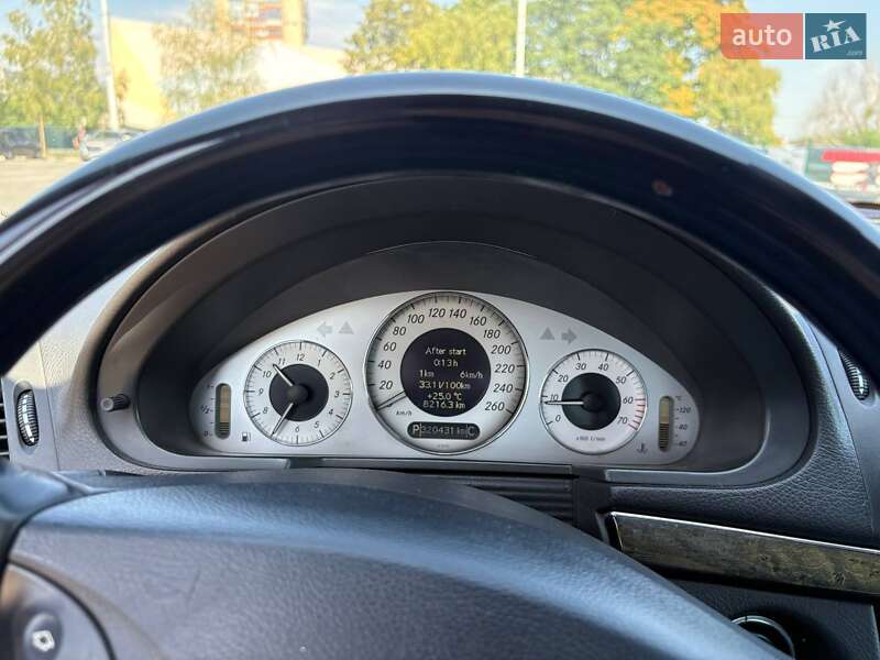 Седан Mercedes-Benz E-Class 2003 в Запорожье