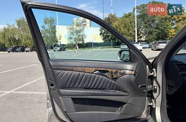 Седан Mercedes-Benz E-Class 2003 в 