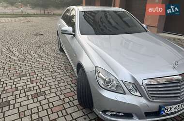 Седан Mercedes-Benz E-Class 2011 в Ивано-Франковске