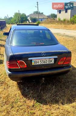 Седан Mercedes-Benz E-Class 1997 в 