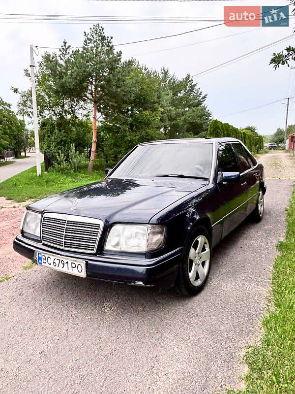 Седан Mercedes-Benz E-Class 1995 в Дублянах