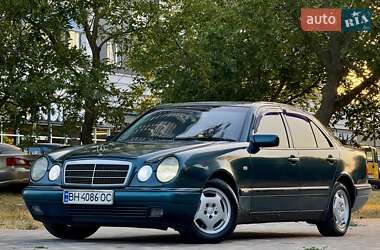 Седан Mercedes-Benz E-Class 1999 в 