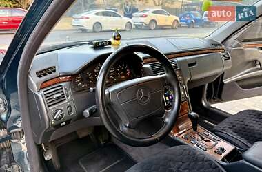 Седан Mercedes-Benz E-Class 1999 в 