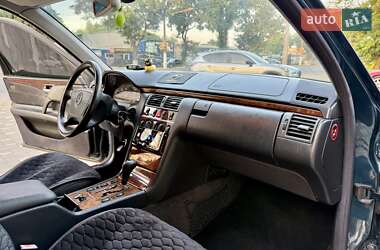 Седан Mercedes-Benz E-Class 1999 в 