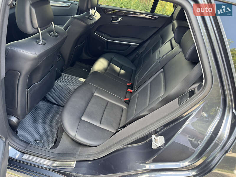 Універсал Mercedes-Benz E-Class 2010 в Ромнах