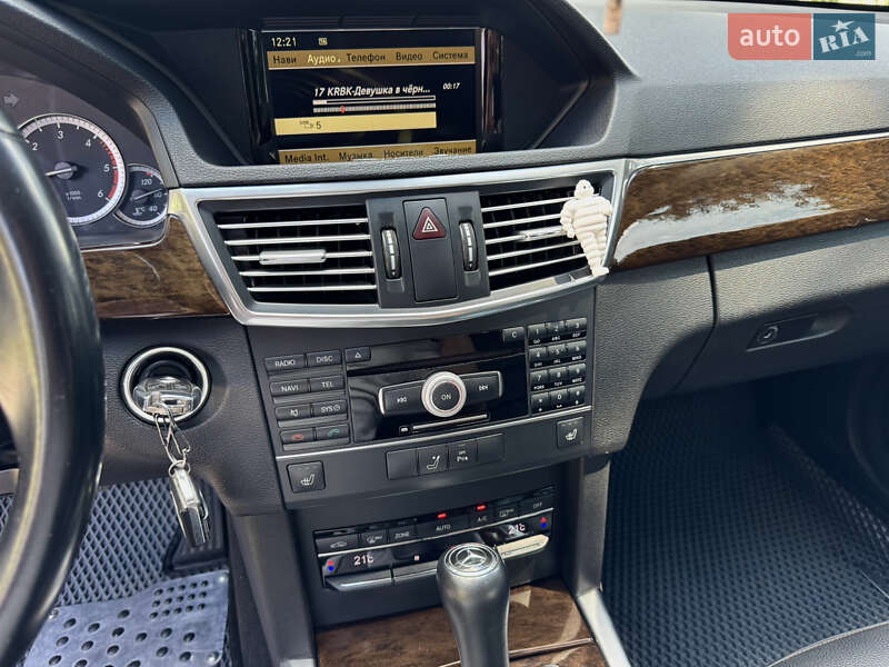 Універсал Mercedes-Benz E-Class 2010 в Ромнах