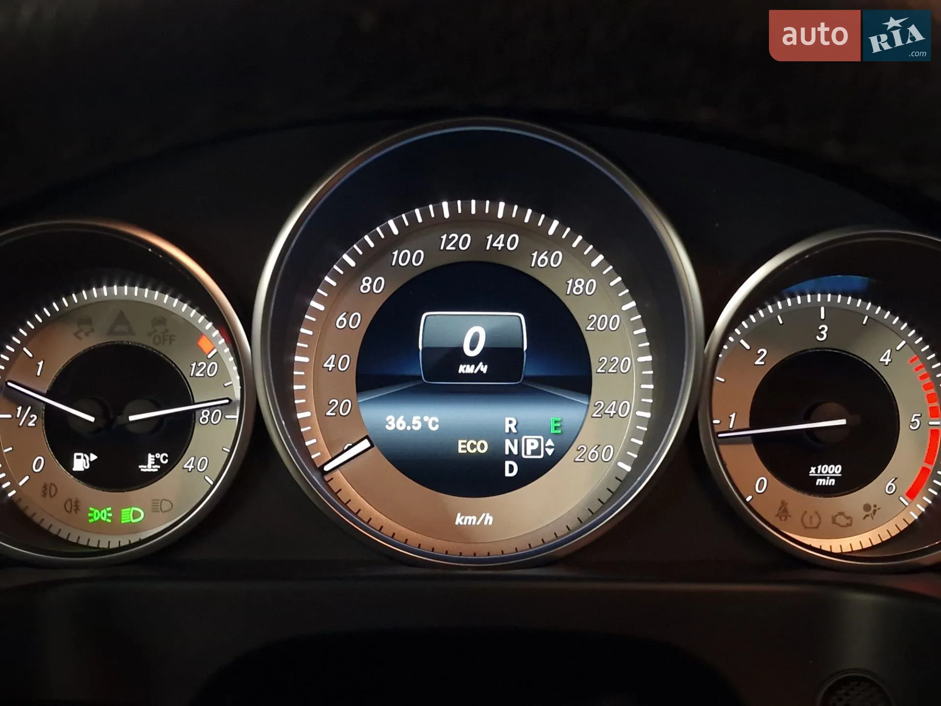 2014 Mercedes-Benz E-klasse - мініатюра 23