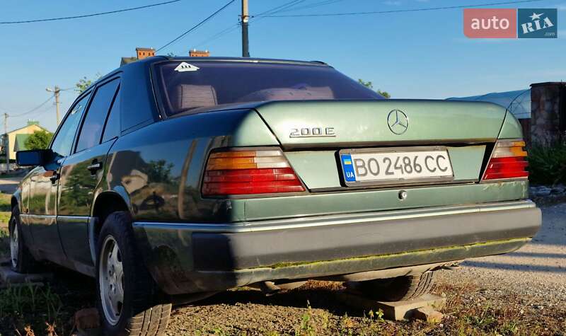 Mercedes-Benz E-Class 1991