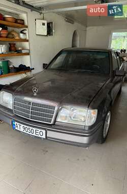 Седан Mercedes-Benz E-Class 1995 в Косові