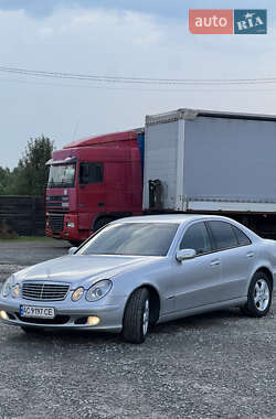 Седан Mercedes-Benz E-Class 2003 в Рокитном