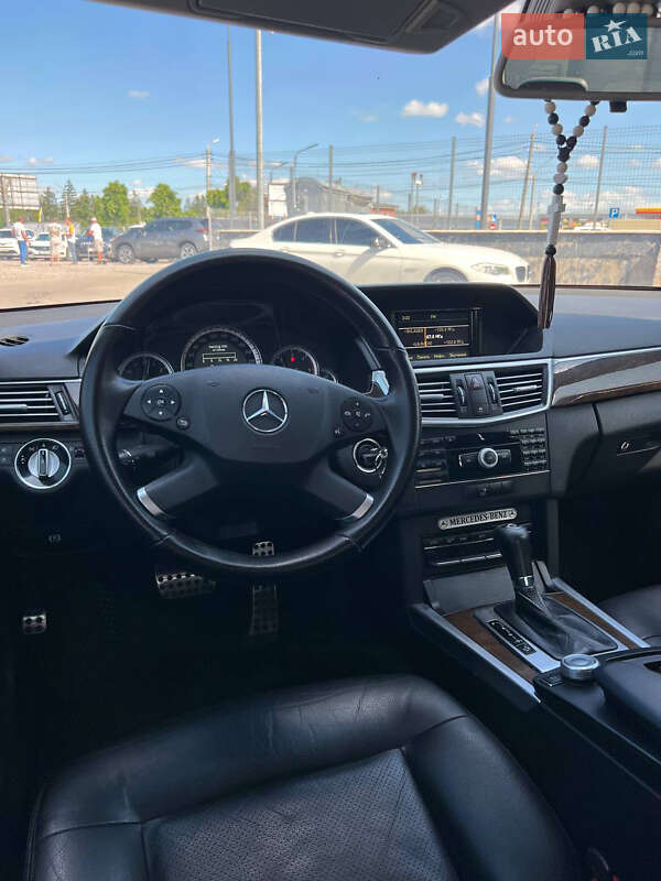 Седан Mercedes-Benz E-Class 2010 в Білій Церкві