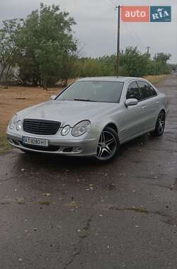 Седан Mercedes-Benz E-Class 2002 в Николаеве