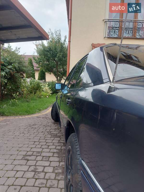 Седан Mercedes-Benz E-Class 1995 в Львові