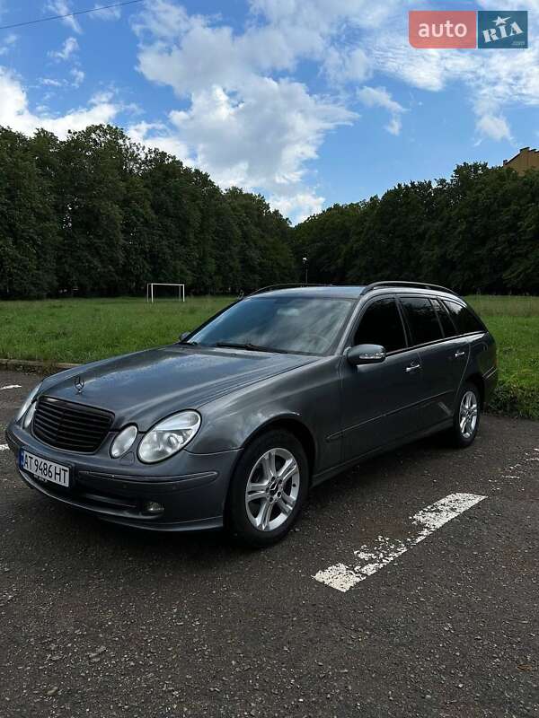 Mercedes-Benz E-Class 2005