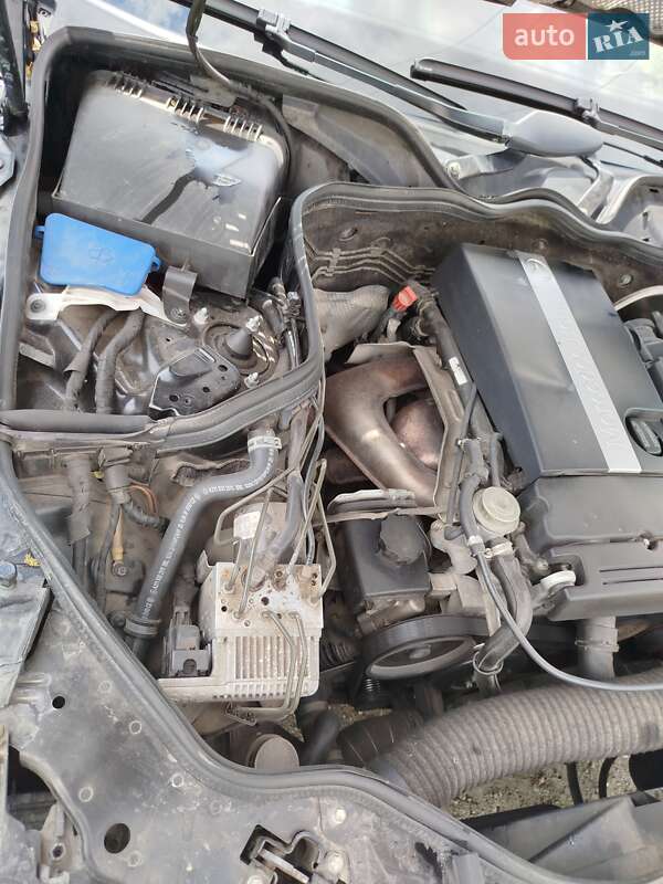 Седан Mercedes-Benz E-Class 2005 в Білій Церкві