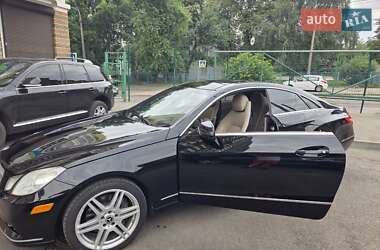 Купе Mercedes-Benz E-Class 2010 в Киеве