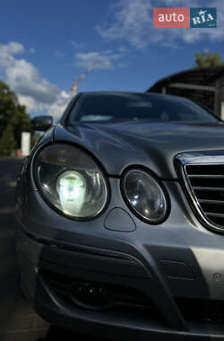 Седан Mercedes-Benz E-Class 2003 в 