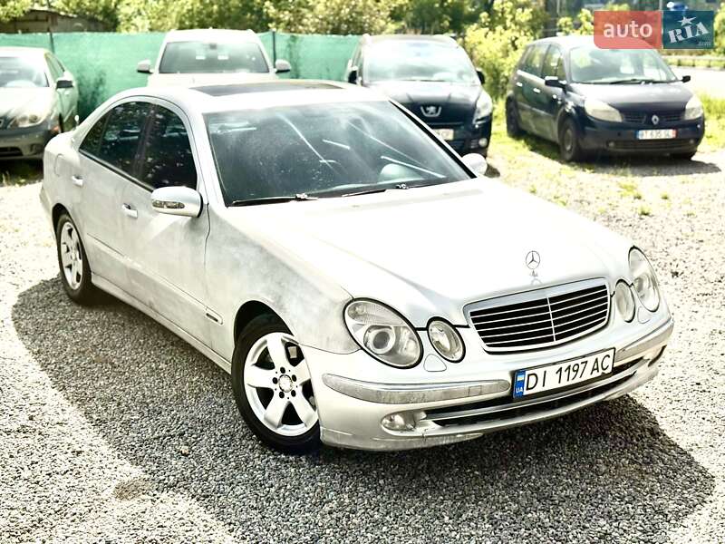 Седан Mercedes-Benz E-Class 2002 в Тернополі
