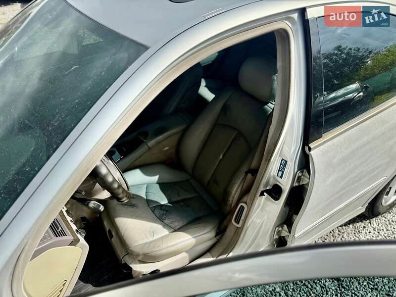 Седан Mercedes-Benz E-Class 2002 в Тернополі