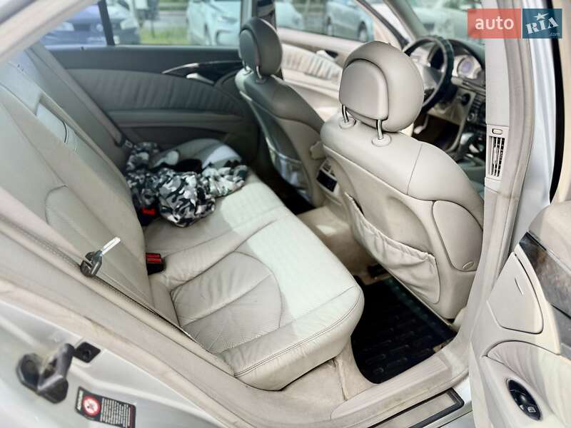 Седан Mercedes-Benz E-Class 2002 в Тернополі