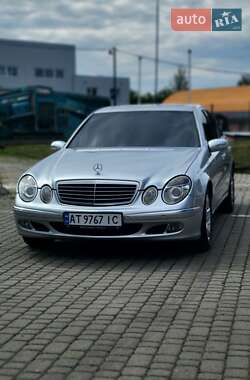 Седан Mercedes-Benz E-Class 2005 в Калуше
