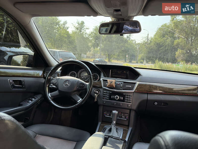 Седан Mercedes-Benz E-Class 2010 в Днепре фото 12 Седан Mercedes-Benz E-Class 2010 в Днепре