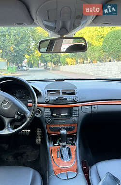 Седан Mercedes-Benz E-Class 2007 в 