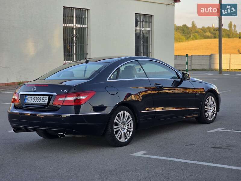 Купе Mercedes-Benz E-Class 2010 в Тернополе