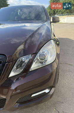 Седан Mercedes-Benz E-Class 2010 в Киеве