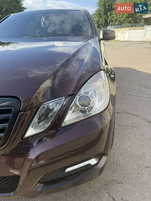 Седан Mercedes-Benz E-Class 2010 в Могилів-Подільському фото 10 Седан Mercedes-Benz E-Class 2010 в Могилів-Подільському