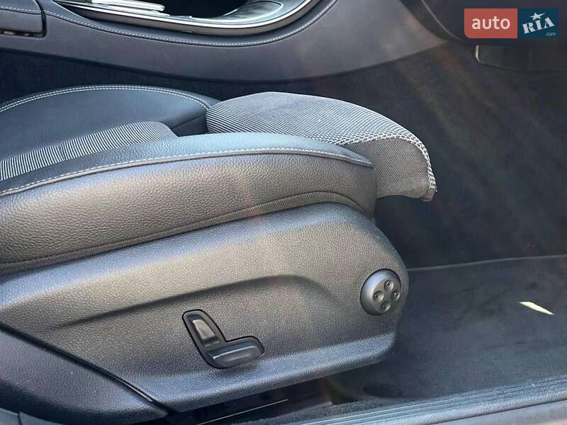 Седан Mercedes-Benz E-Class 2020 в Львове