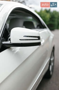 Купе Mercedes-Benz E-Class 2010 в 