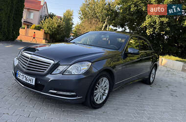 Седан Mercedes-Benz E-Class 2010 в Хмельницькому